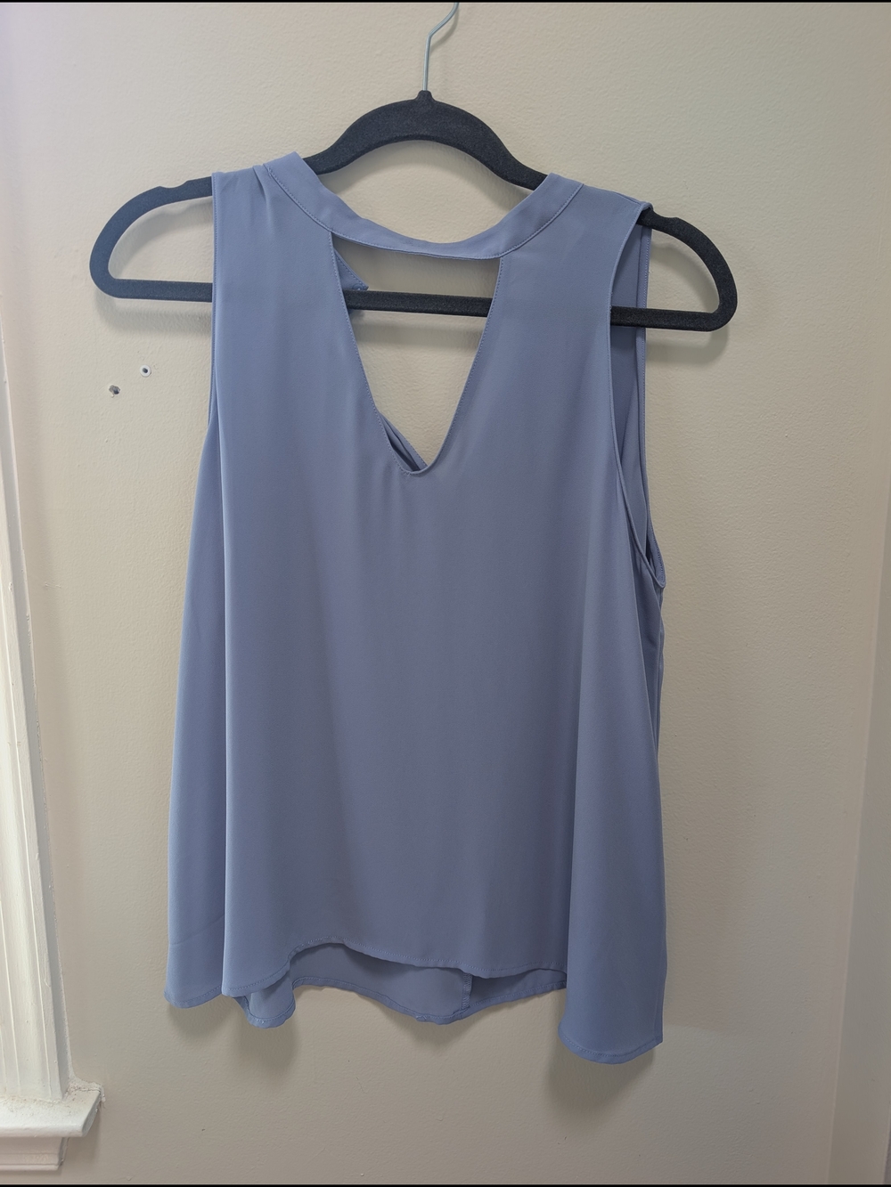 NWT Lush Sleeveless V-Neck